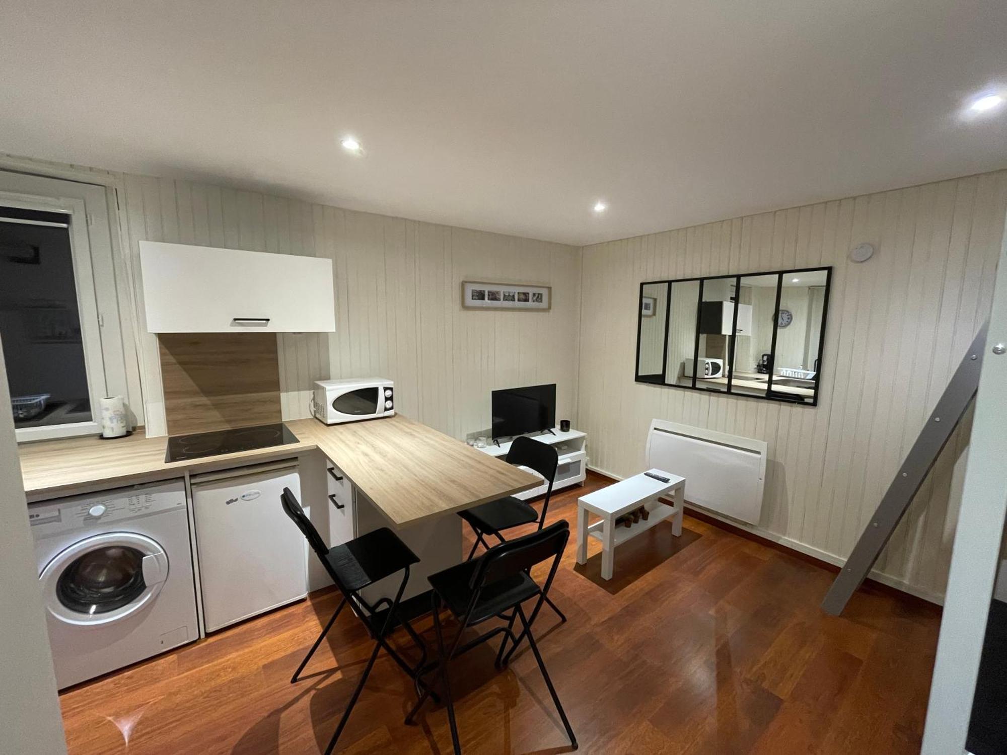 Charmant Studio En Plein Coeur De Chambéry Kültér fotó